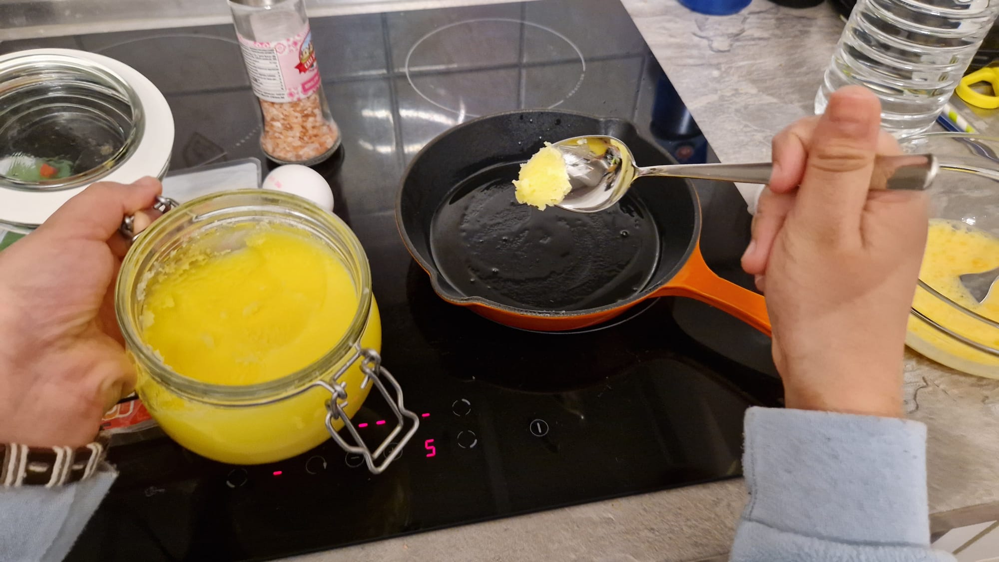 Butter in der Pfanne